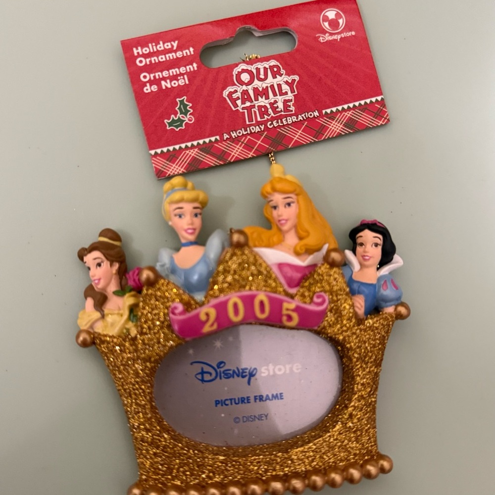 NWT vintage Disney Gold Princess Crown Christmas Holiday Ornament Frame 2005